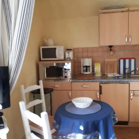 Altes Im Gruenen Apartment
